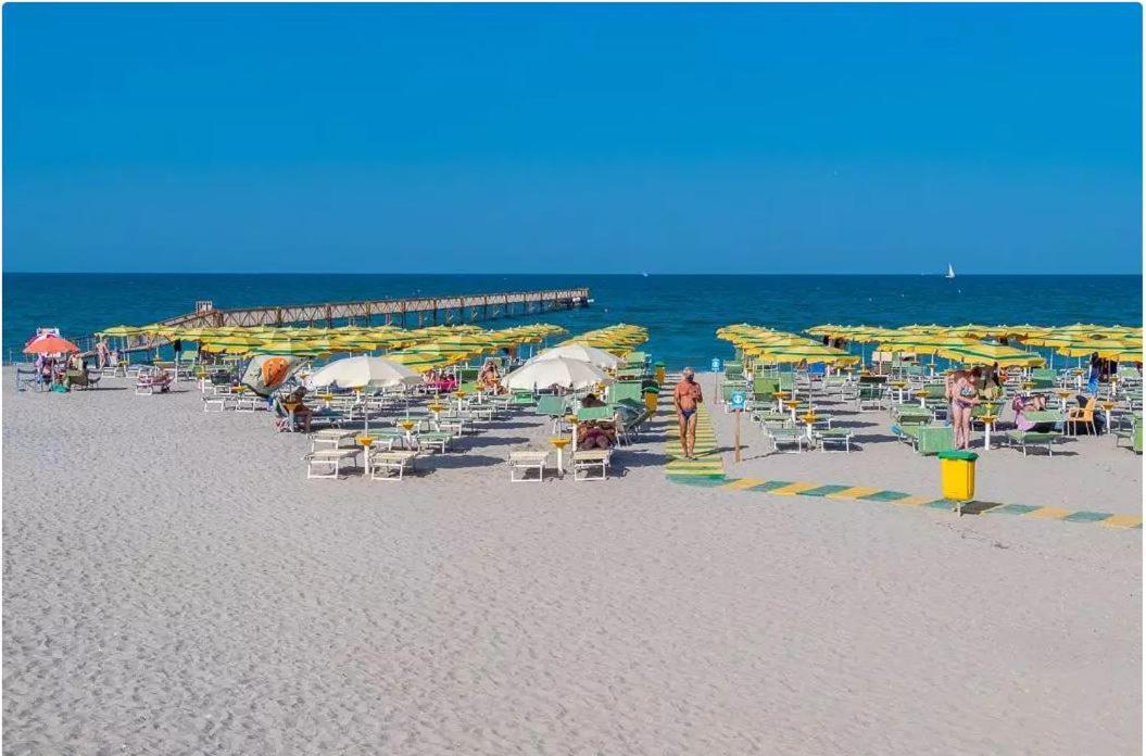 Vacanceselect Mobil Homes - Camping Pineta Sul Mare Camping Village เชเซนาติโก ภายนอก รูปภาพ