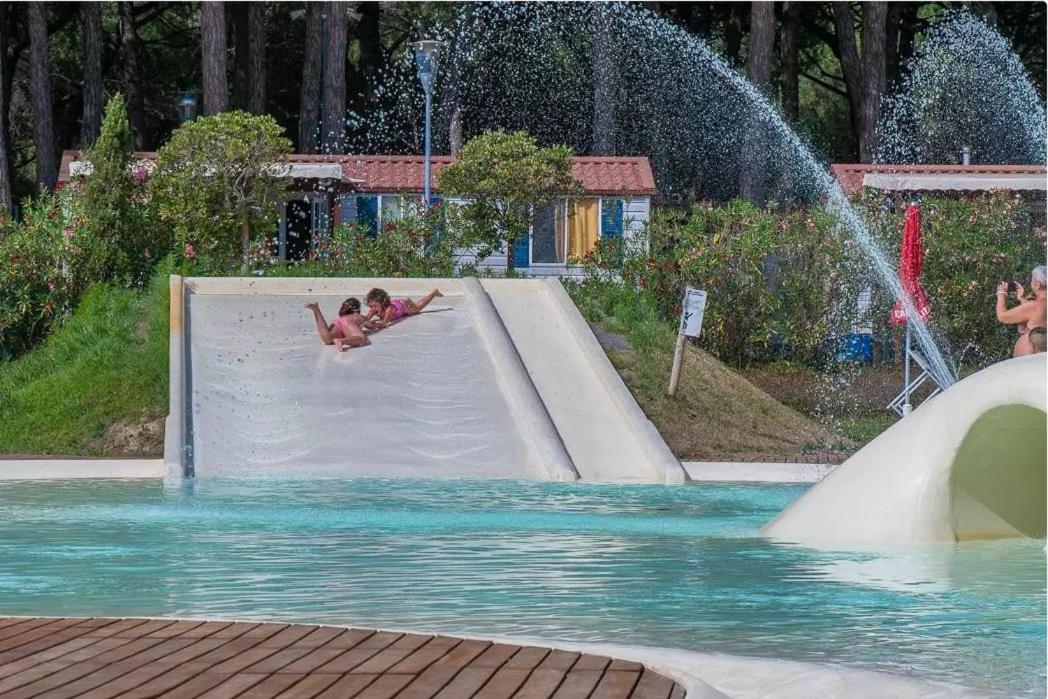 Vacanceselect Mobil Homes - Camping Pineta Sul Mare Camping Village เชเซนาติโก ภายนอก รูปภาพ